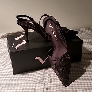 Nina Slingback